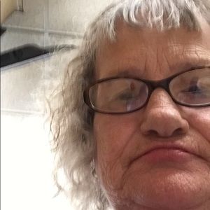 Meet your Posher, Eleanor